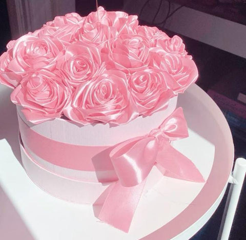 🌹 24 Roses Ribbon Flower Hat Box ✨